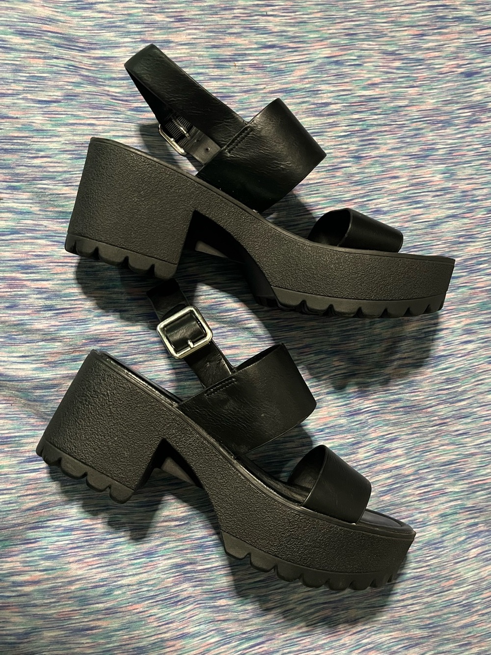 Madden Girl chunky block heel lightweight sandals women’s size 8